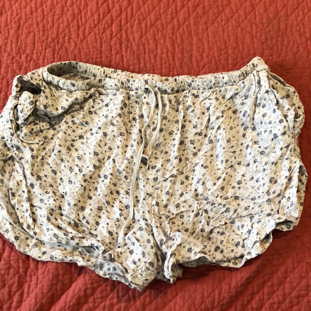 Brandy Melville shorts